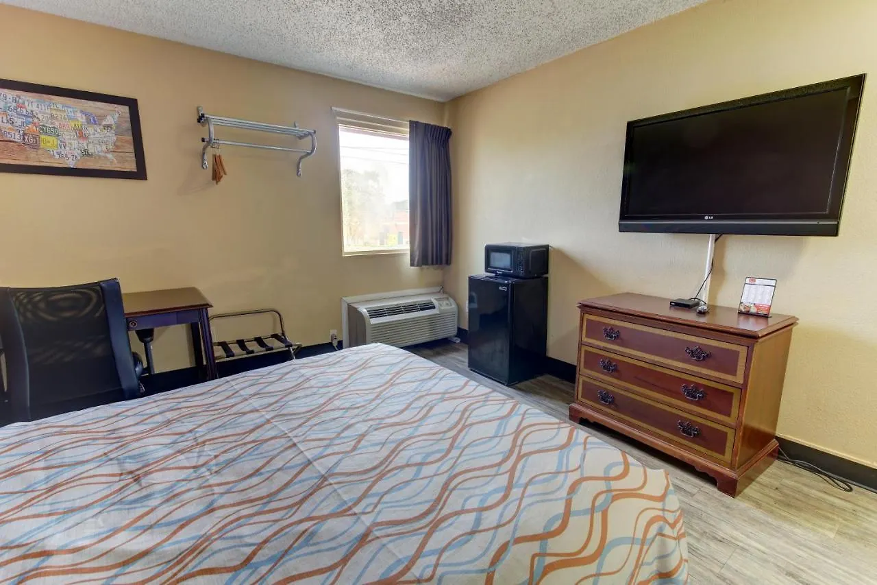 Econo Lodge Town Center Virginia Beach