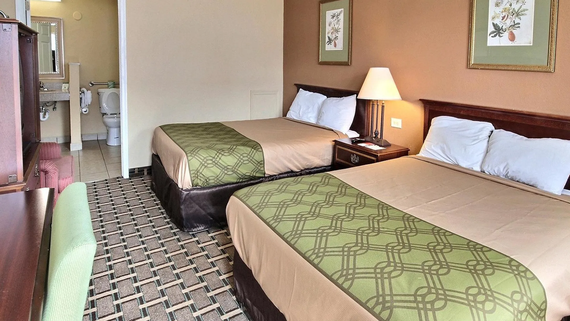 Econo Lodge Town Center Virginia Beach
